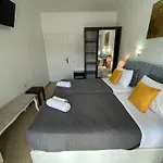 Angela 3*
