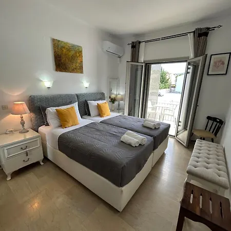 Angela Hotel